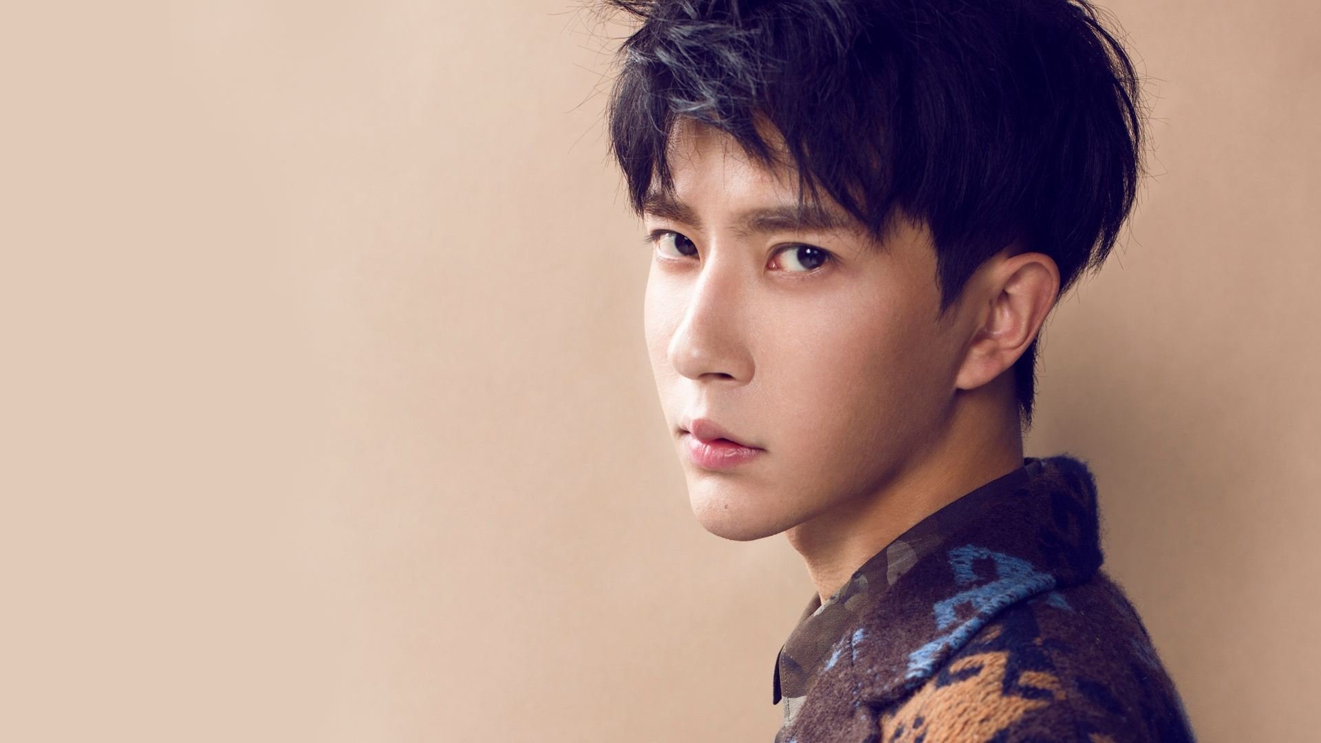 大型漂流激流勇进，水上极速狂欢，水上漂流怎么玩